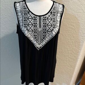 Black Embroidered Sleeveless Top Sz 1X